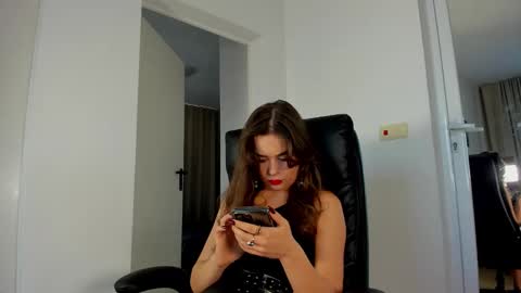 mistress_milana_ online show from 10/10/25, 02:49