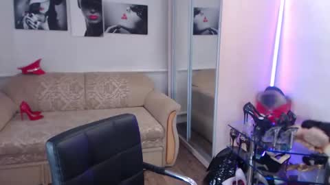 mistress_milfa online show from 02/15/26, 08:57