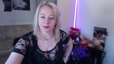 mistress_milfa online show from 03/01/26, 06:48