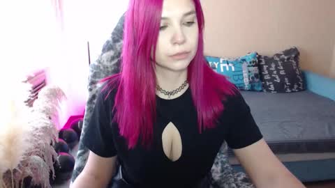 Miss Bailey online show from 11/11/25, 10:04