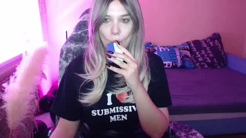 Miss Bailey online show from 11/13/25, 08:46