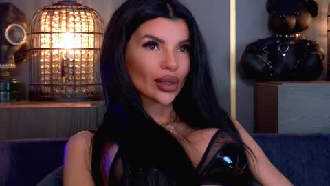 Elenia online show from 03/12/26, 11:27