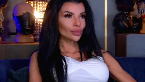 Snapshot of mistresselenia chatting on 05/29/26, 09:18 Elenia online show from 05/29/26, 09:18