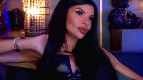 Snapshot of mistresselenia chatting on 06/06/26, 12:54 Elenia online show from 06/06/26, 12:54