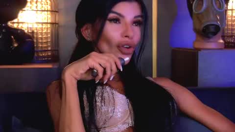 Snapshot of mistresselenia chatting on 07/25/26, 12:03 Elenia online show from 07/25/26, 12:03