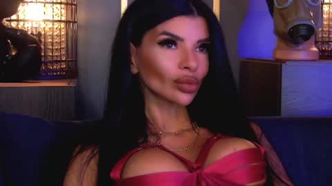 Snapshot of mistresselenia chatting on 07/29/26, 10:35 Elenia online show from 07/29/26, 10:35