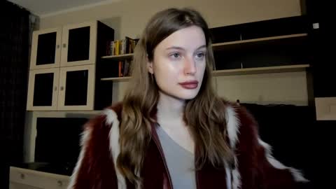 Snapshot of mistresselizy chatting on 01/09/25, 12:09 mistresselizy online show from 01/09/25, 12:09