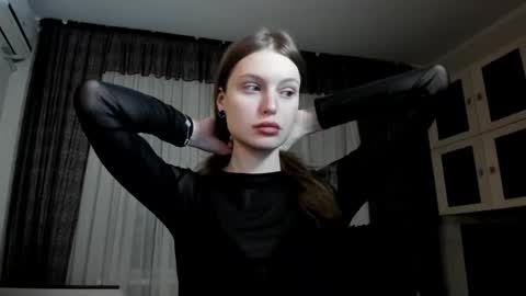 Snapshot of mistresselizy chatting on 01/16/25, 07:41 mistresselizy online show from 01/16/25, 07:41