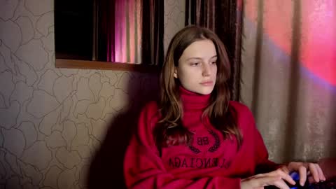 Snapshot of mistresselizy chatting on 03/06/25, 03:02 mistresselizy online show from 03/06/25, 03:02