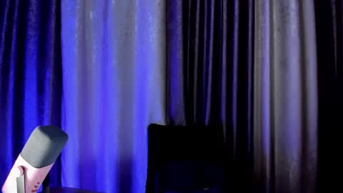 Snapshot of mistresselizy chatting on 10/06/25, 06:05 mistresselizy online show from 10/06/25, 06:05