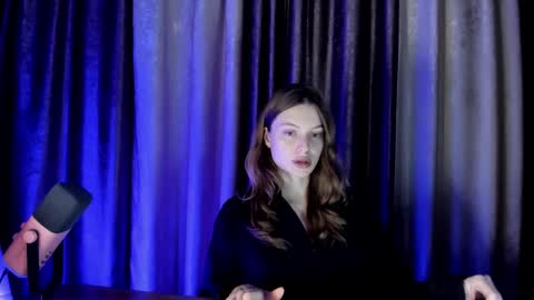 Snapshot of mistresselizy chatting on 10/08/25, 10:51 mistresselizy online show from 10/08/25, 10:51