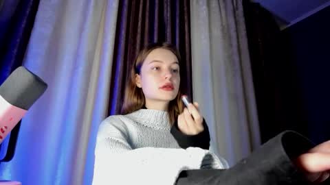 Snapshot of mistresselizy chatting on 10/12/25, 01:10 mistresselizy online show from 10/12/25, 01:10