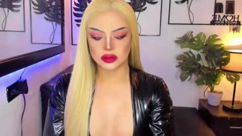 Snapshot of mistressivorykat chatting on 06/04/26, 05:08 Call me MISS JAS online show from 06/04/26, 05:08