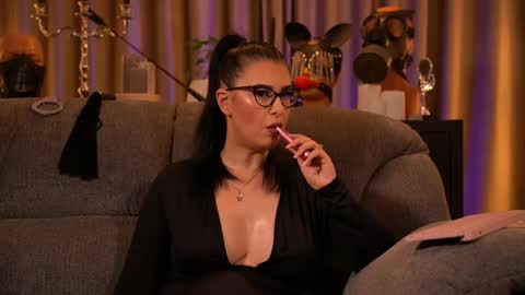 Mistress Kelly online show from 09/21/25, 01:07