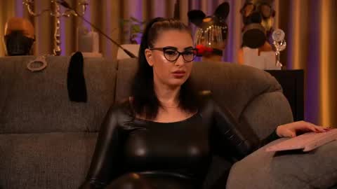 Mistress Kelly online show from 10/06/25, 10:29