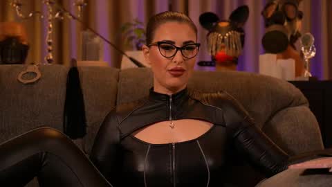 Mistress Kelly online show from 10/17/25, 09:39