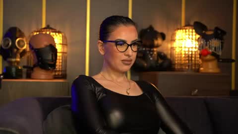 Mistress Kelly online show from 04/16/26, 09:39