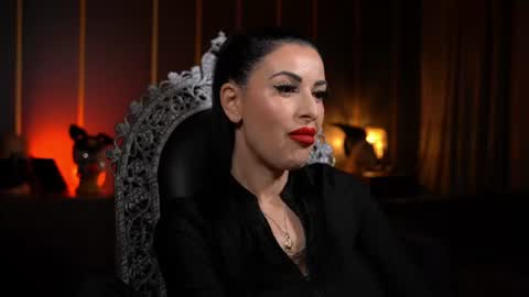 Snapshot of mistresskellykent chatting on 07/13/26, 09:39 Mistress Kelly online show from 07/13/26, 09:39
