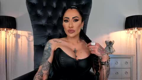 Snapshot of mistresskennya chatting on 05/11/26, 06:49 mistresskennya online show from 05/11/26, 06:49