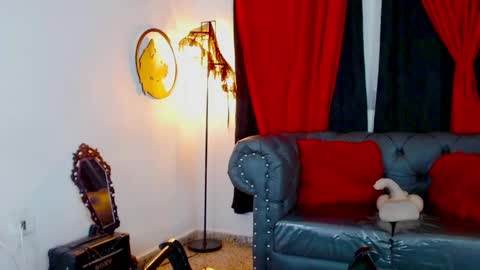 Snapshot of mistresslombana_666 chatting on 04/28/26, 05:12 Mistresslombana online show from 04/28/26, 05:12