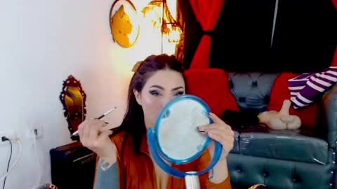 Snapshot of mistresslombana_666 chatting on 05/18/26, 05:35 Mistresslombana online show from 05/18/26, 05:35