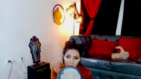 Snapshot of mistresslombana_666 chatting on 05/20/26, 04:18 Mistresslombana online show from 05/20/26, 04:18