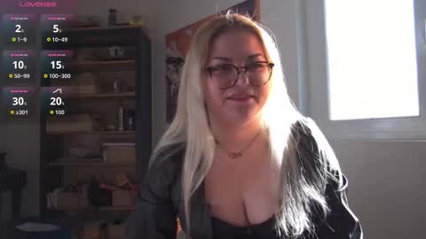 Snapshot of mistressmarlena chatting on 03/09/26, 07:56 Mistress Marlena online show from 03/09/26, 07:56