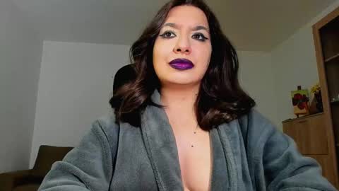 Snapshot of mistressmichelle5 chatting on 05/03/26, 07:53 YourGoddessM online show from 05/03/26, 07:53