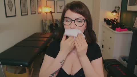 SANDY online show from 04/22/26, 01:56