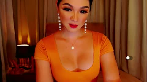 Snapshot of mistressseductionleah chatting on 12/20/24, 06:19 Leah online show from 12/20/24, 06:19