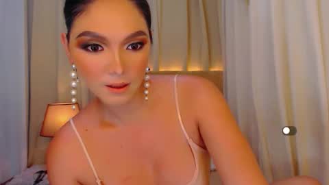 Snapshot of mistressseductionleah chatting on 04/02/26, 08:34 Leah online show from 04/02/26, 08:34