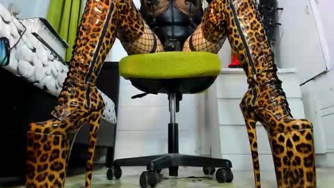 Tiffany online show from 03/17/26, 10:24