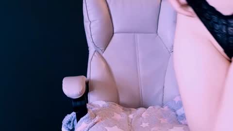 Jenny online show from 02/14/25, 12:03