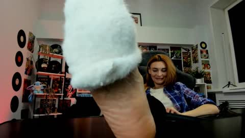 MistyBarnes NONUDE MODEL online show from 12/16/24, 12:38