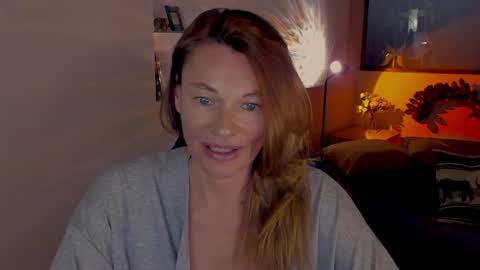 Snapshot of mistybarnes chatting on 05/15/26, 04:36 MistyBarnes NONUDE MODEL online show from 05/15/26, 04:36