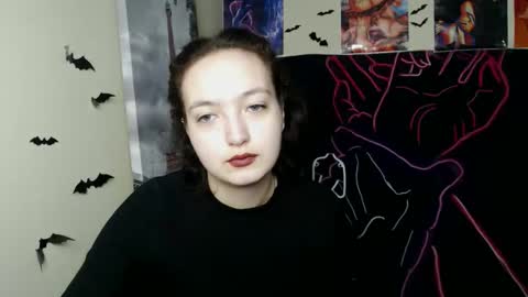 Aria online show from 11/06/25, 07:31