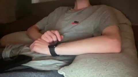 mitchellw7752 online show from 01/03/25, 01:03