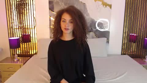 Mtica Brennet online show from 12/17/25, 05:13