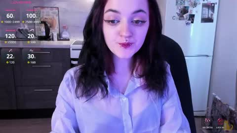 lina. online show from 05/06/26, 07:35