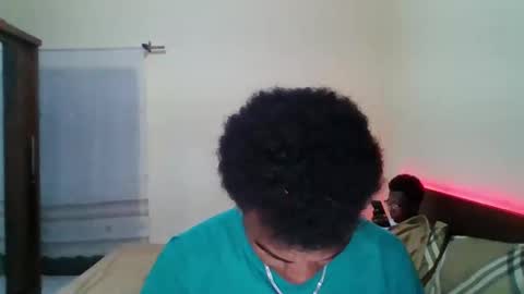 Snapshot of mixedboy_sexy chatting on 10/14/25, 04:52 mixedboy_sexy online show from 10/14/25, 04:52