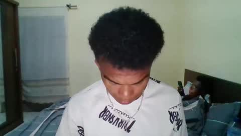 Snapshot of mixedboy_sexy chatting on 10/21/25, 07:03 mixedboy_sexy online show from 10/21/25, 07:03
