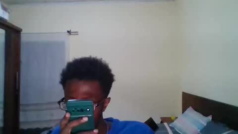 Snapshot of mixedboy_sexy chatting on 10/22/25, 02:39 mixedboy_sexy online show from 10/22/25, 02:39