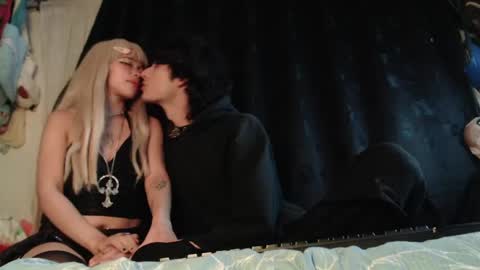 Naomi and Nekorii online show from 04/22/26, 02:03