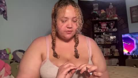 Snapshot of mixxedgoodness222 chatting on 01/16/26, 11:42 mixxedgoodness222 online show from 01/16/26, 11:42