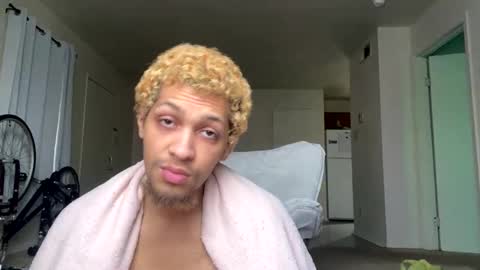 Snapshot of mixxychocolate chatting on 02/27/25, 11:15 Deanthony online show from 02/27/25, 11:15