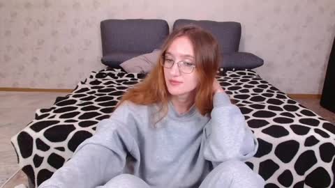 Snapshot of miya_here chatting on 05/28/26, 04:59 Miya online show from 05/28/26, 04:59