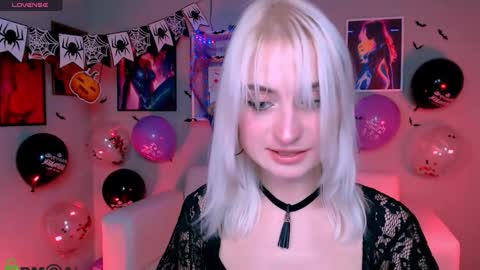 Snapshot of miya_shine chatting on 10/22/25, 07:02 U dream online show from 10/22/25, 07:02