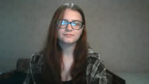 Snapshot of miyabe chatting on 12/17/24, 07:18 Milana online show from 12/17/24, 07:18