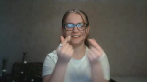 Snapshot of miyabe chatting on 02/06/25, 01:21 Milana online show from 02/06/25, 01:21