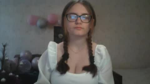 Snapshot of miyabe chatting on 02/28/25, 01:03 Milana online show from 02/28/25, 01:03